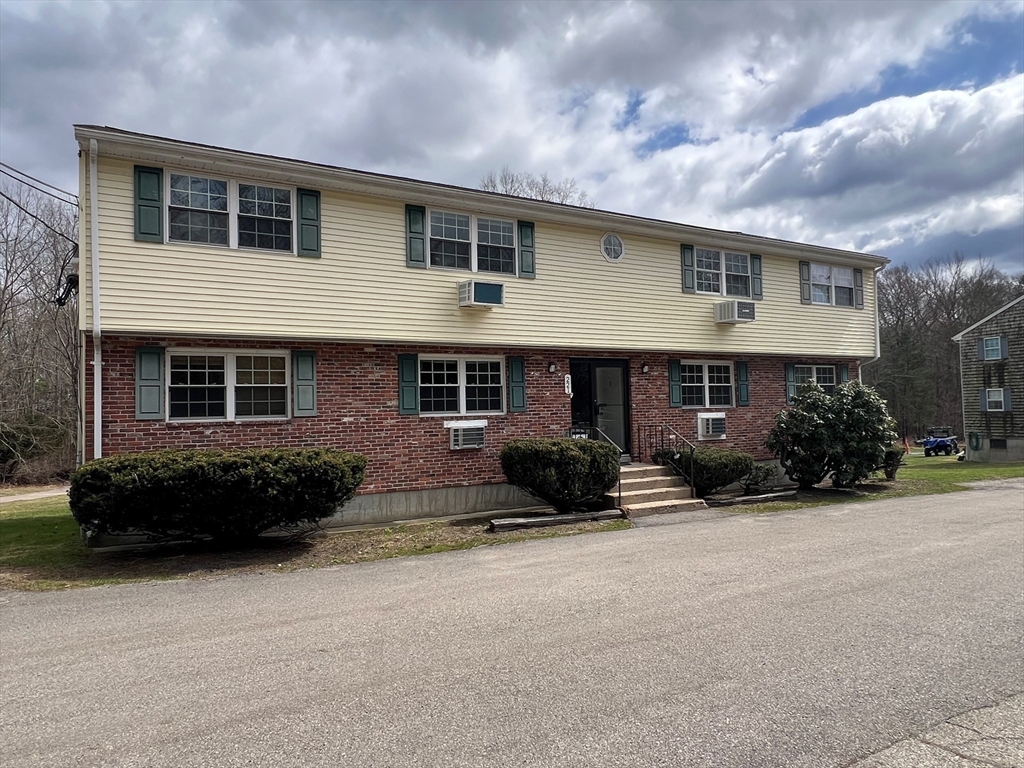 221 Mansfield Ave