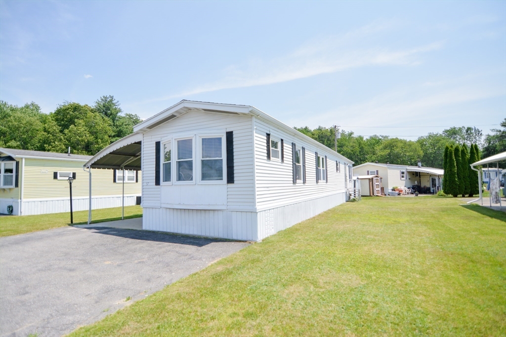 556 Central St 57