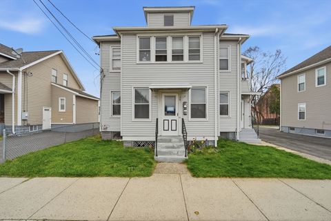 Photo of 39 Baldwin St, West Springfield, MA 01089 (MLS # 73500847)