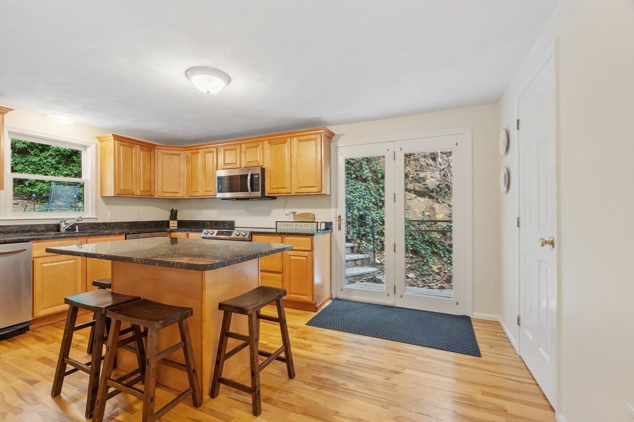 95 Pine St #A, Manchester, MA, 95 Pine St #A, Manchester, MA Photo #8