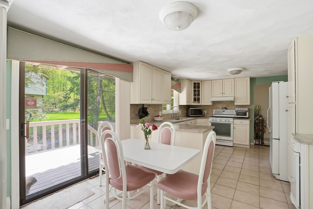 202 Hampton Road, Sharon, MA Photo #9