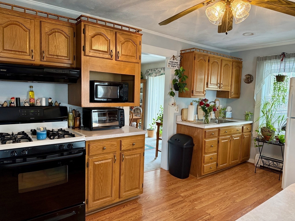 42 Dunlap St, Salem, MA Photo #6