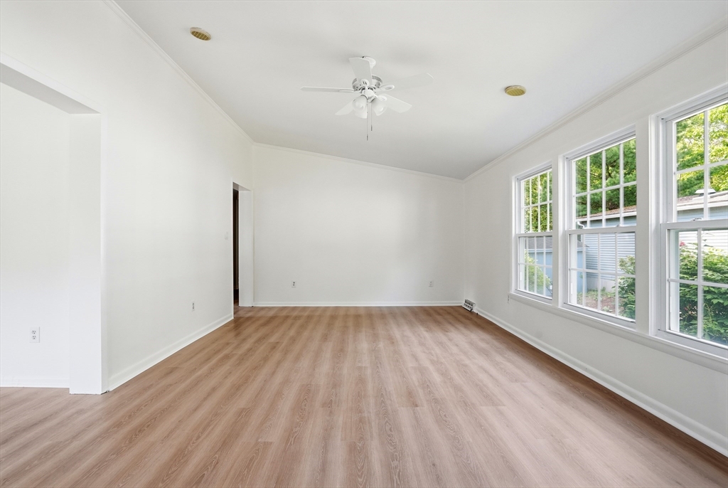 6 Evergreen Circle