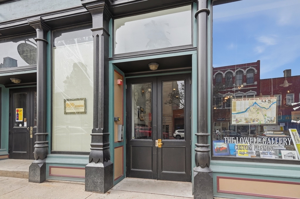 219 Central Street 3E