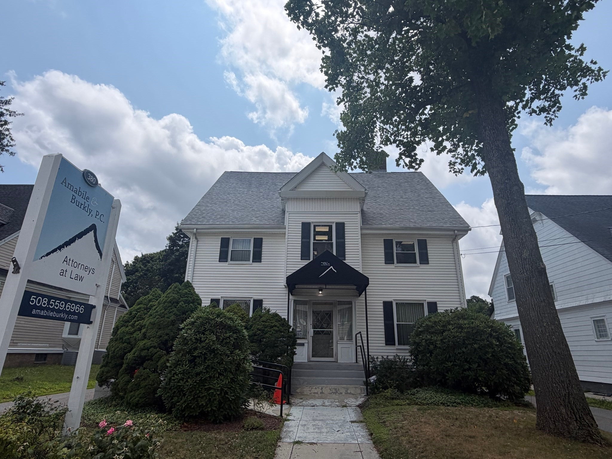 380 Pleasant St