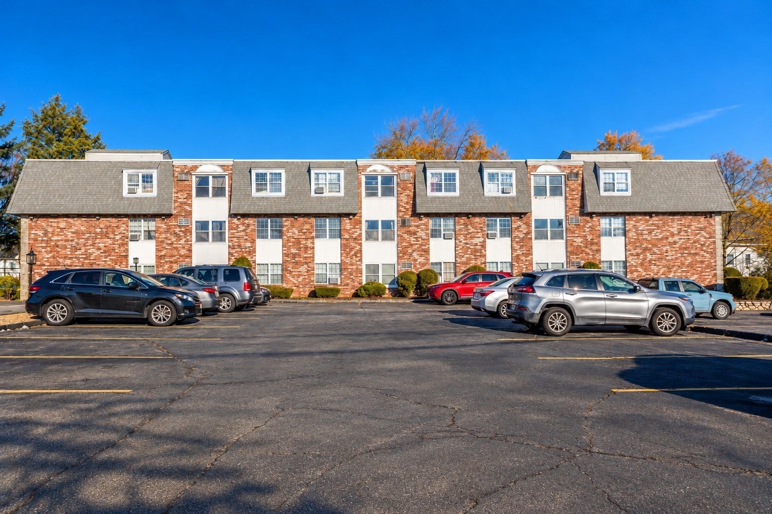 137 Pine St #2, Lowell, MA, 137 Pine St #2, Lowell, MA Photo #3