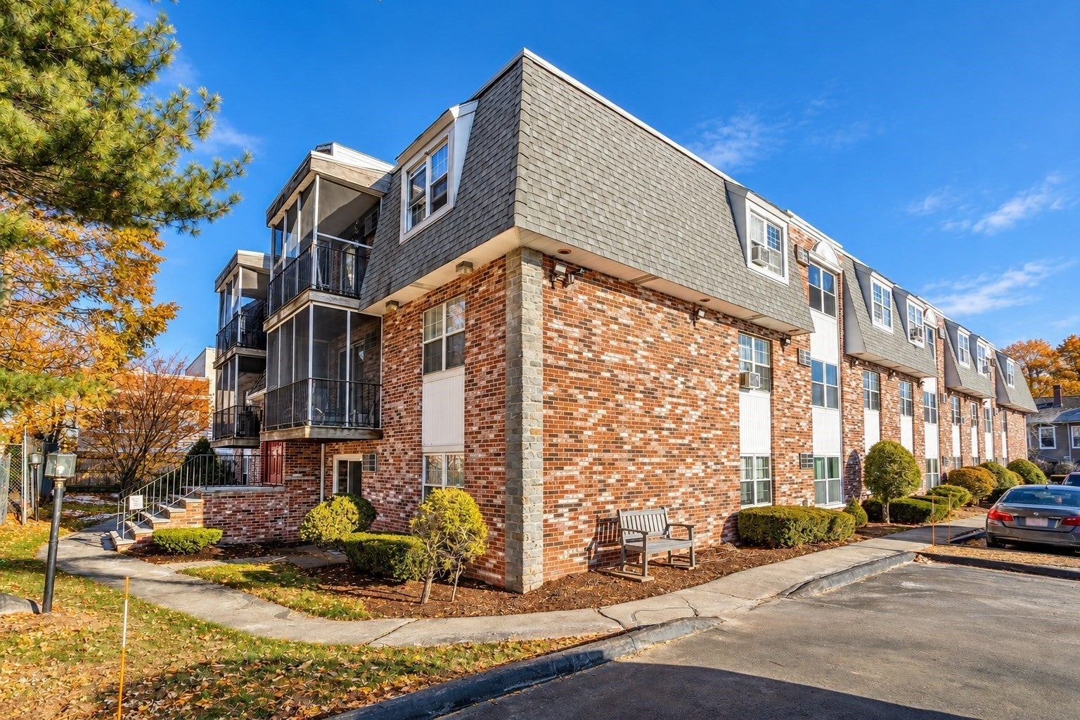 137 Pine St #2, Lowell, MA, 137 Pine St #2, Lowell, MA Photo #2