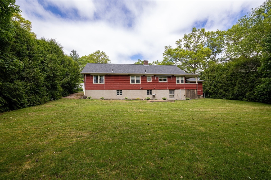 10 Delaney Ave