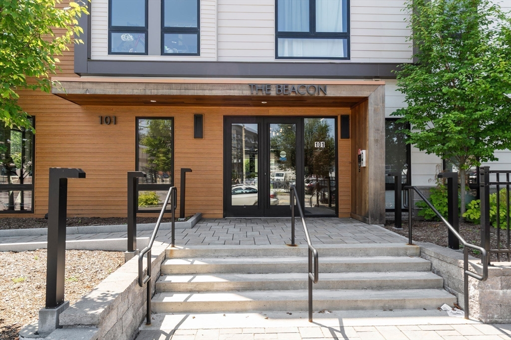 101 N. Beacon 206