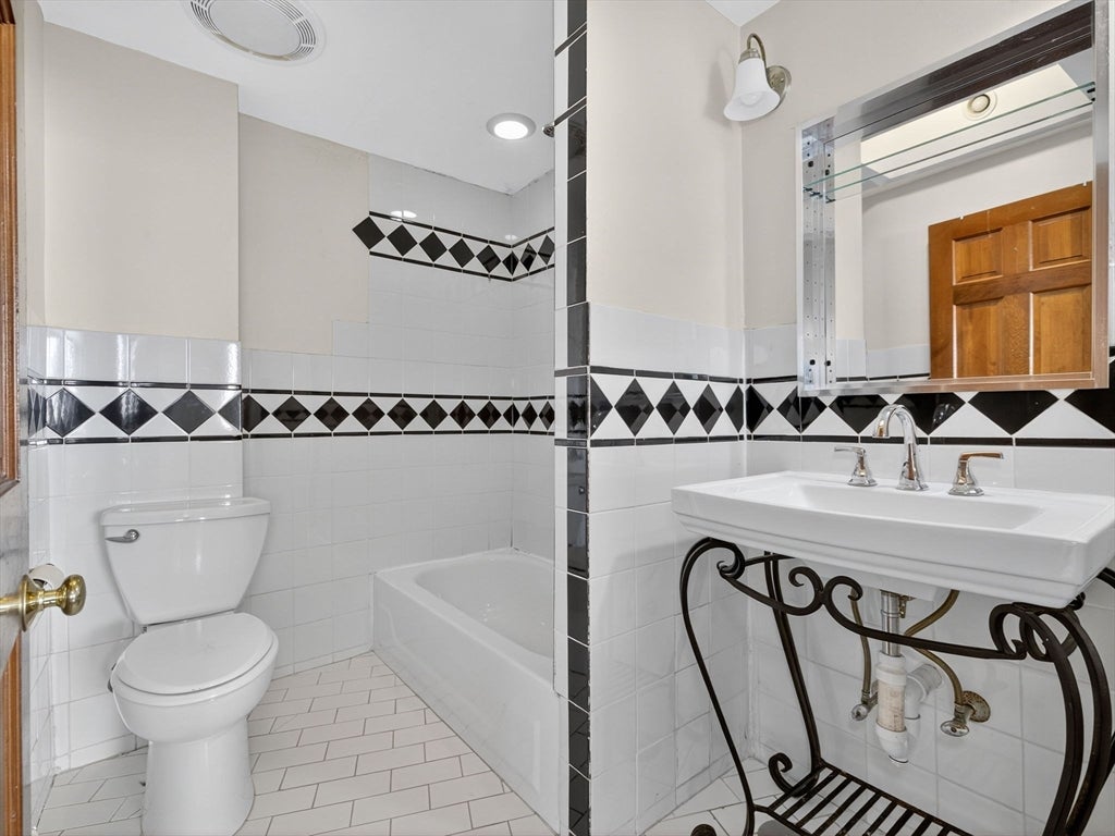 6 Knollin St #2, Malden, MA, 6 Knollin St #2, Malden, MA Photo #16