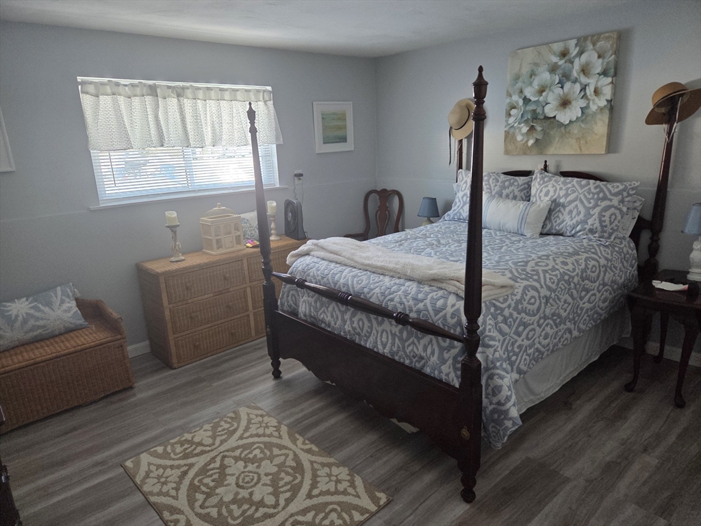 176 Maple Avenue 2-1