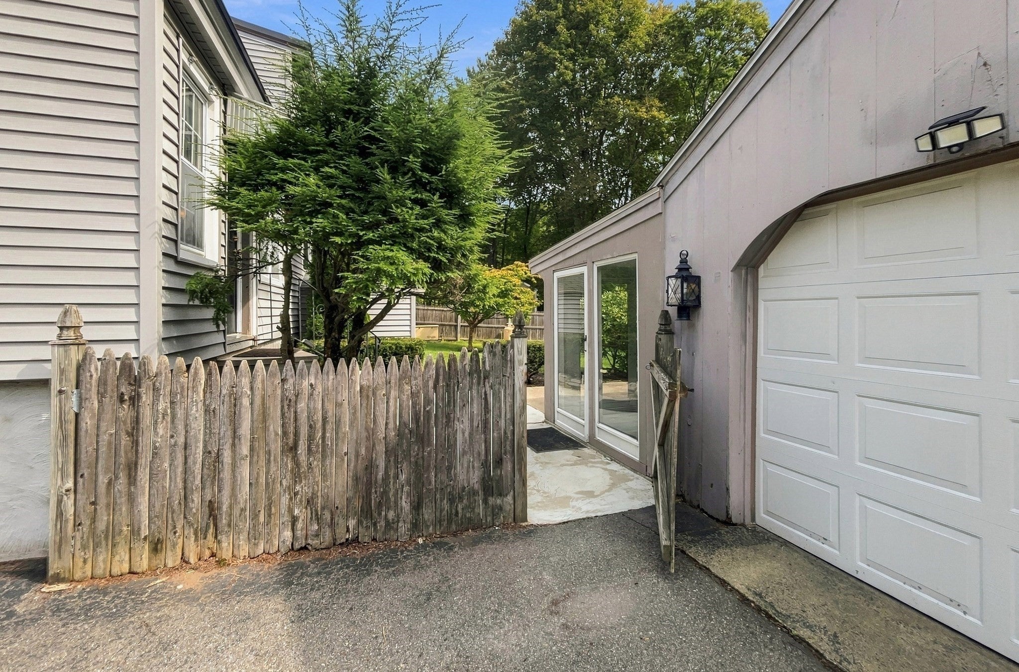 17 Elise Ave, Dracut, MA, 17 Elise Ave, Dracut, MA Photo #3