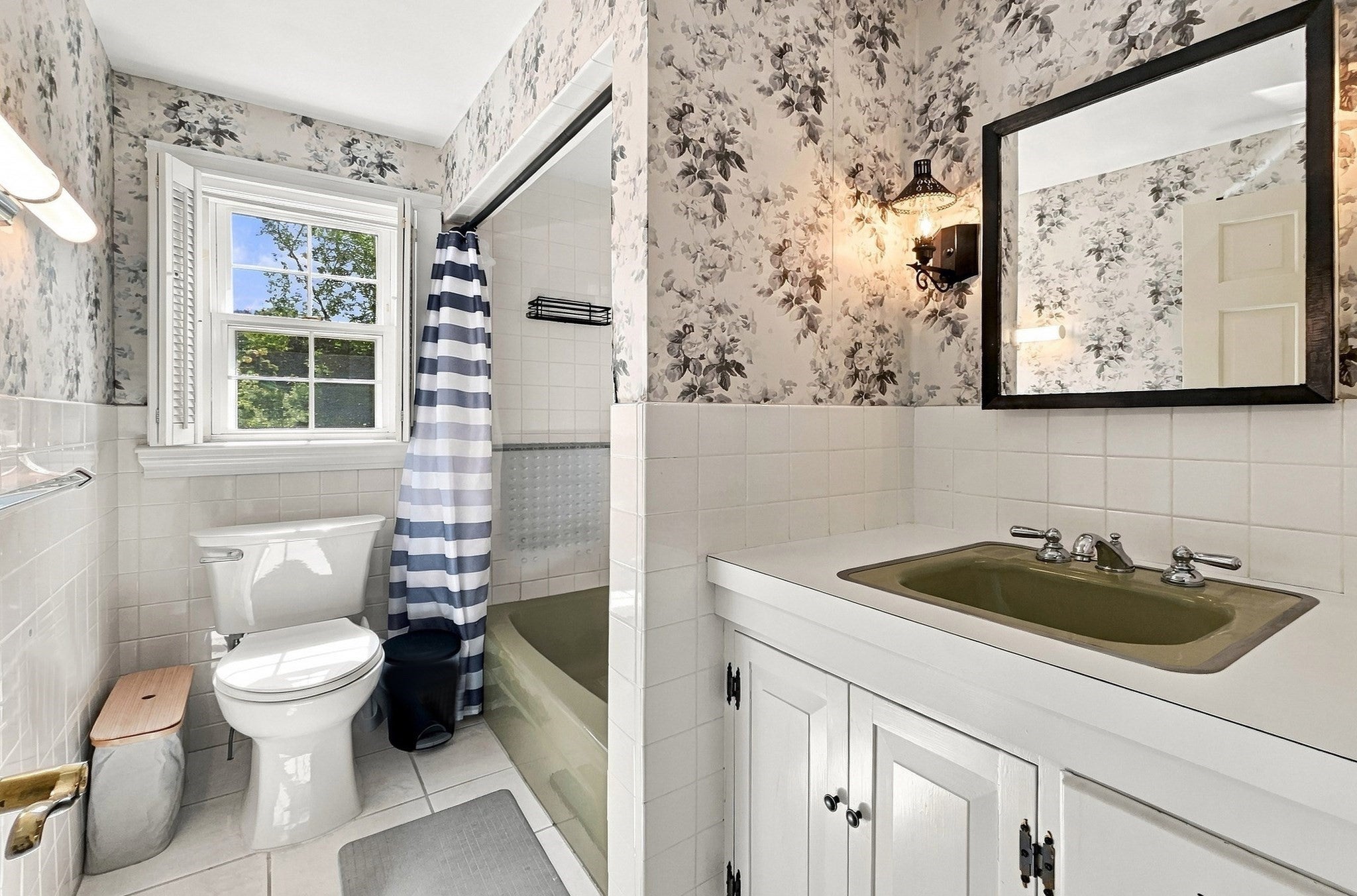 17 Elise Ave, Dracut, MA, 17 Elise Ave, Dracut, MA Photo #17