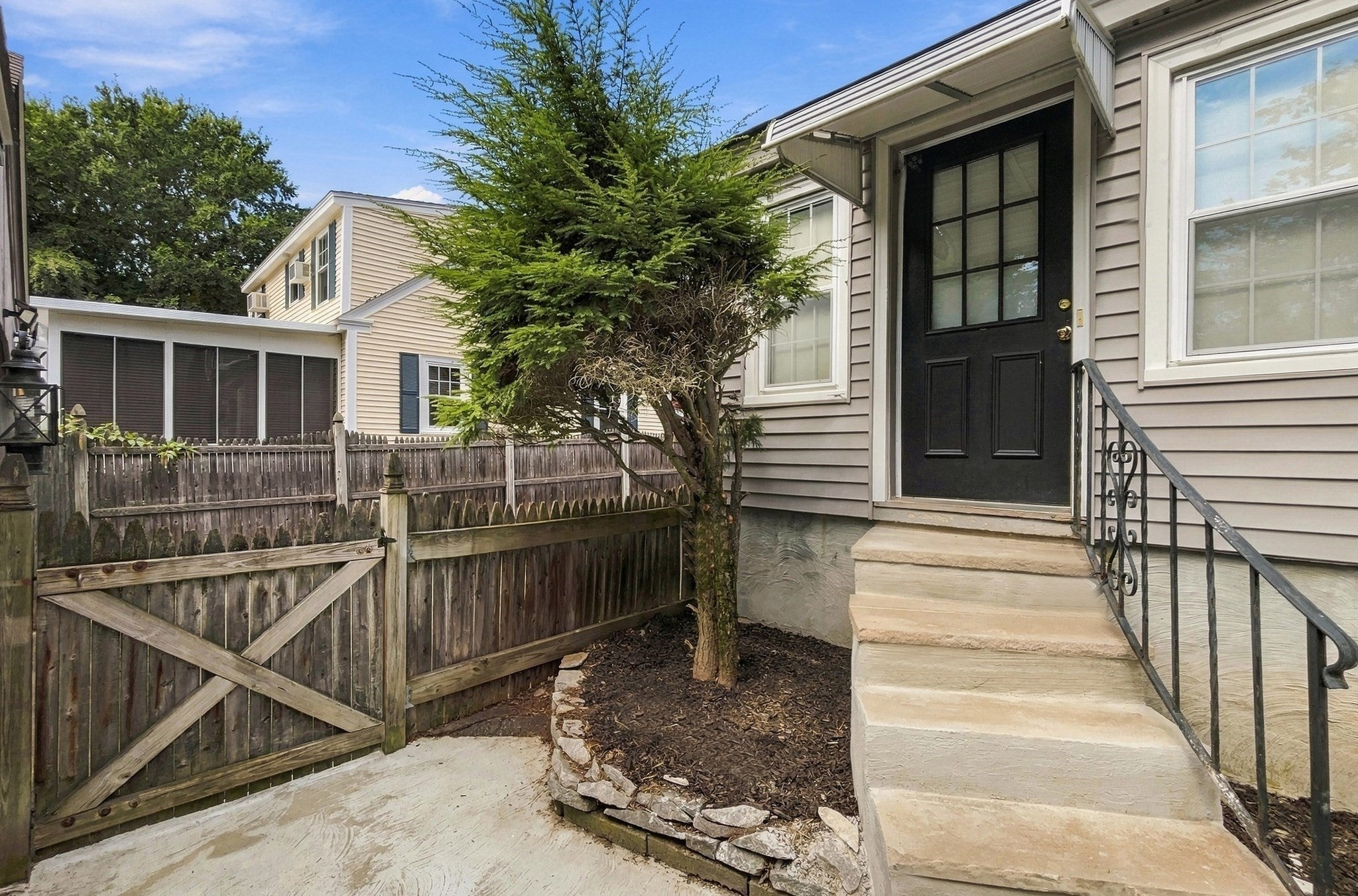 17 Elise Ave, Dracut, MA, 17 Elise Ave, Dracut, MA Photo #8