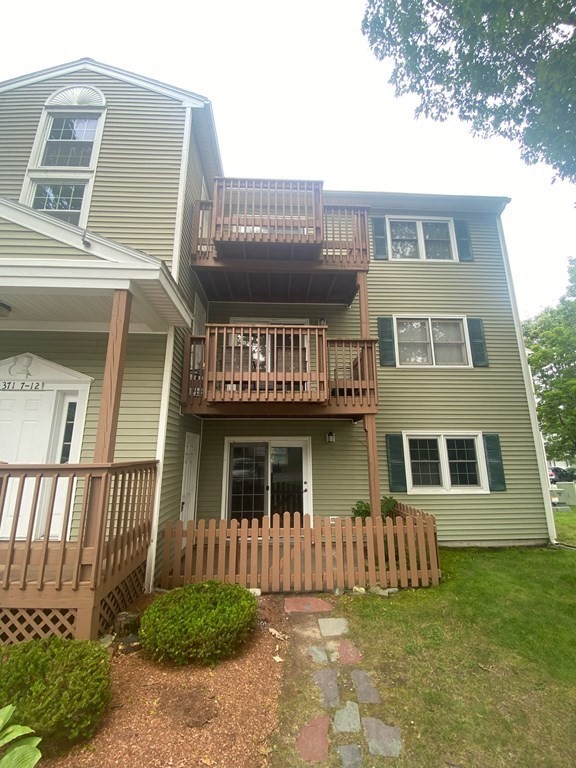 Photo 1 of 12 of 371 Aiken Ave 8 condo