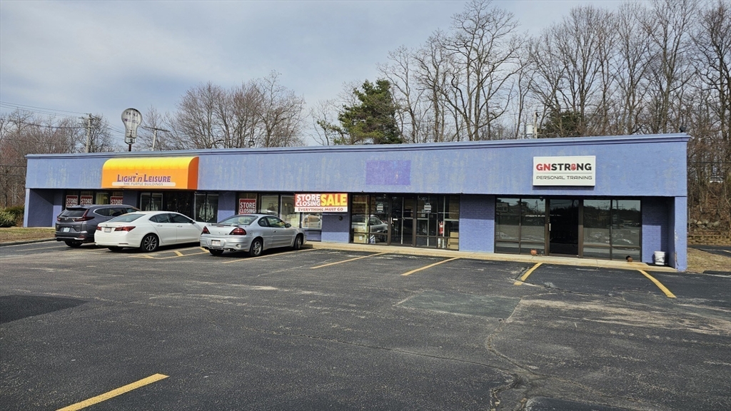 380 E Main St