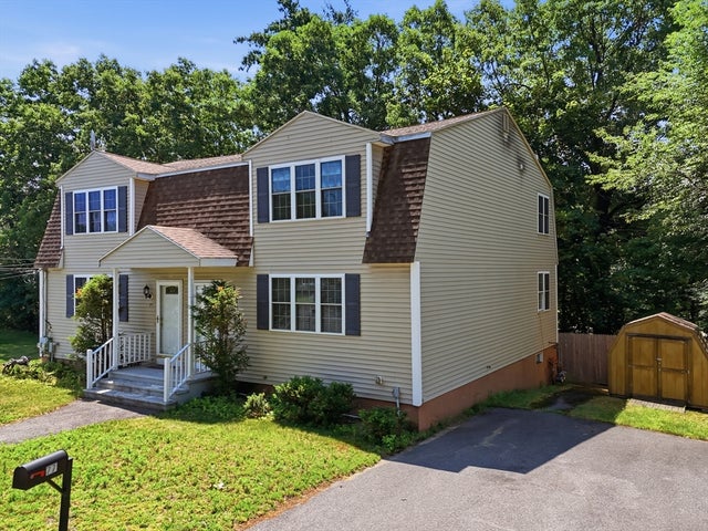 77 Ellen St 77