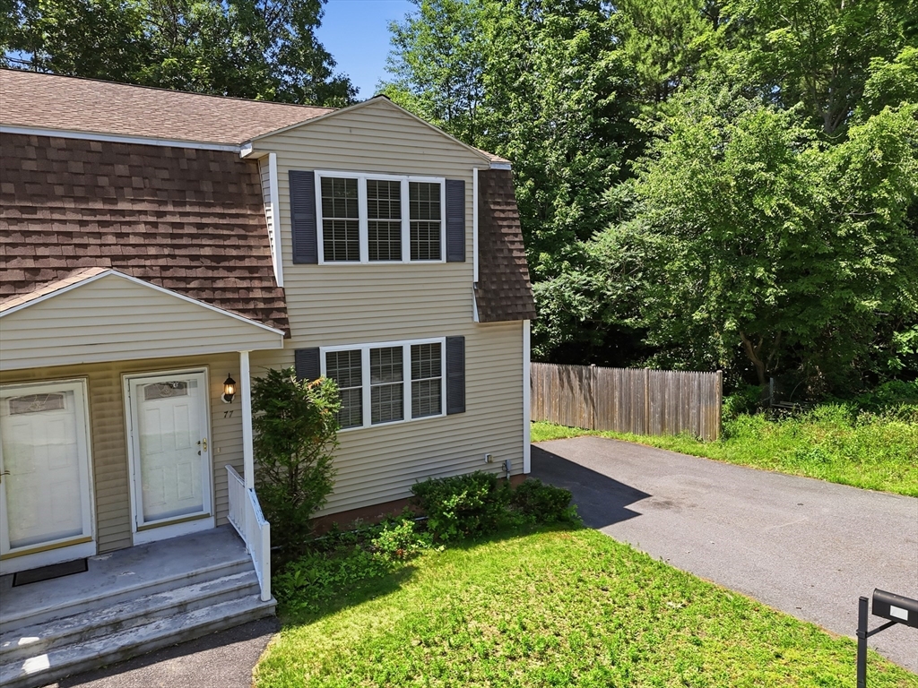 77 Ellen St 77 - Photo 3