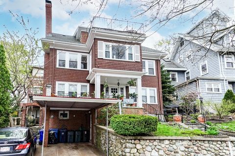 51 Wallingford Rd Boston MA 02135