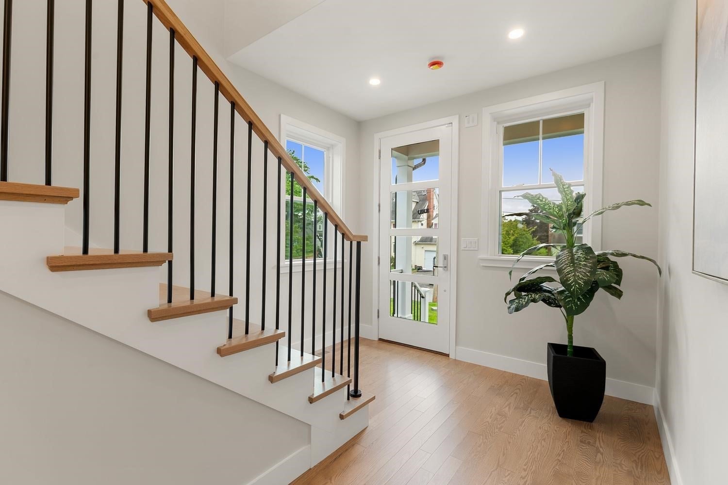 30 Calvin St