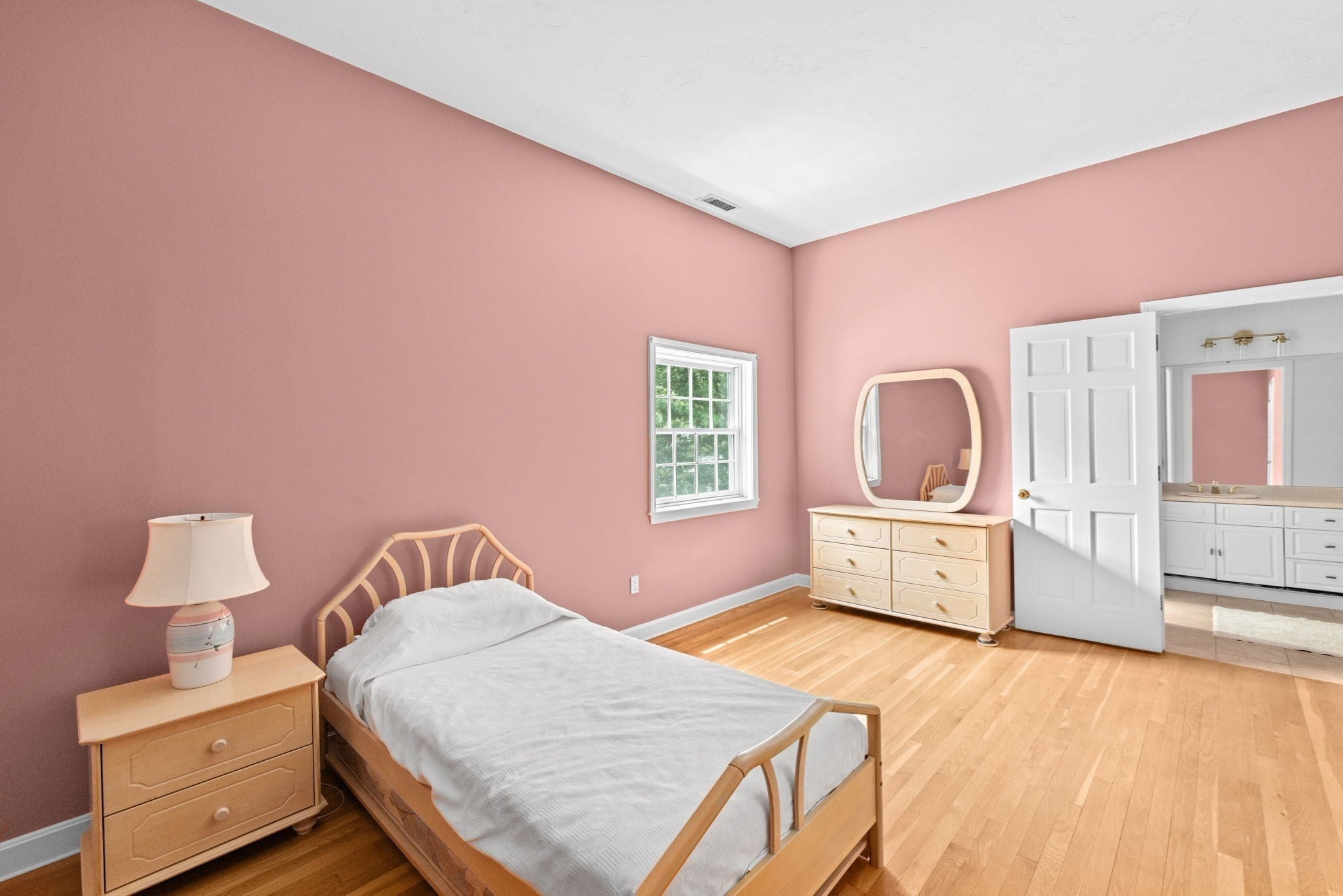 105 East St, Hingham, MA, 105 East St, Hingham, MA Photo #22