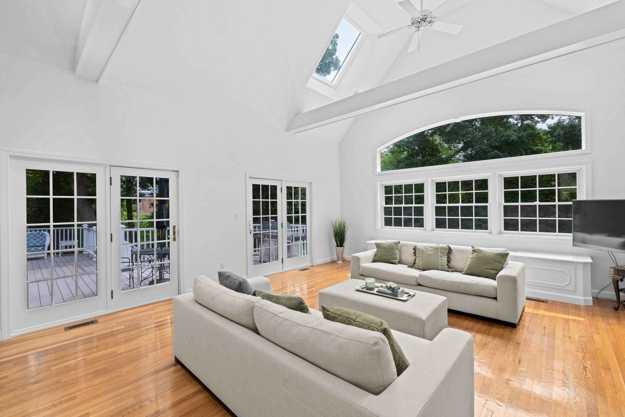 105 East St, Hingham, MA, 105 East St, Hingham, MA Photo #2