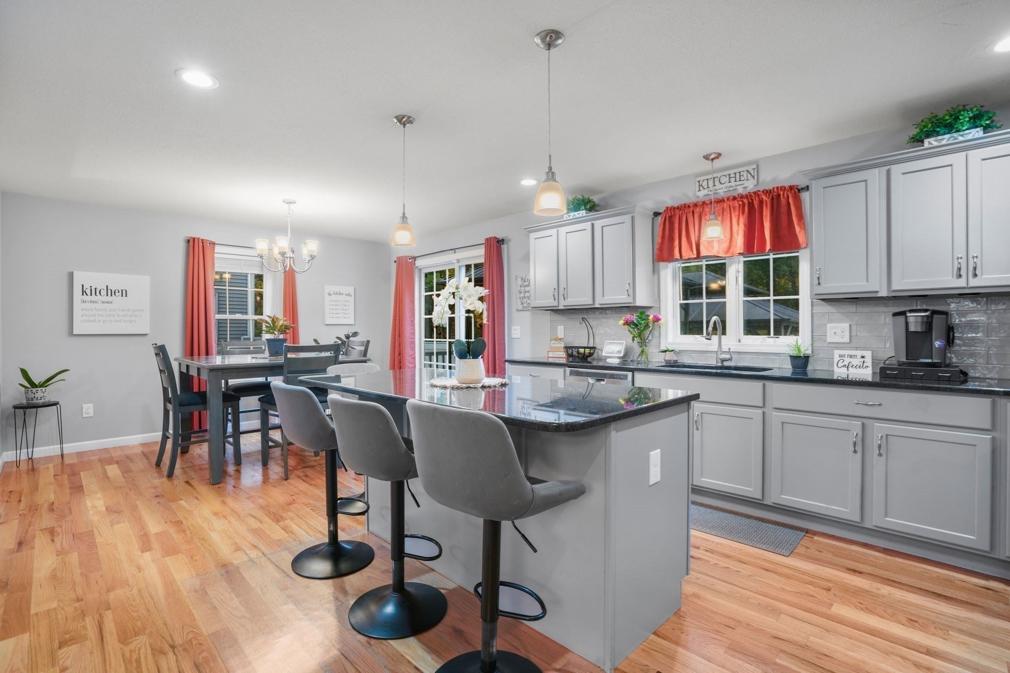 7 Snowden St, Springfield, MA, 7 Snowden St, Springfield, MA Photo #12