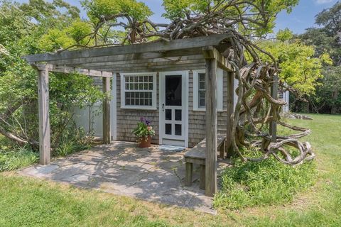 40 Scotchmans Lane West Tisbury MA 02575