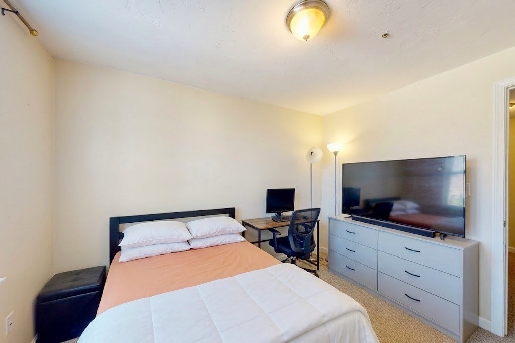 110 Coolidge Hill Rd #4, Watertown, MA Photo #8
