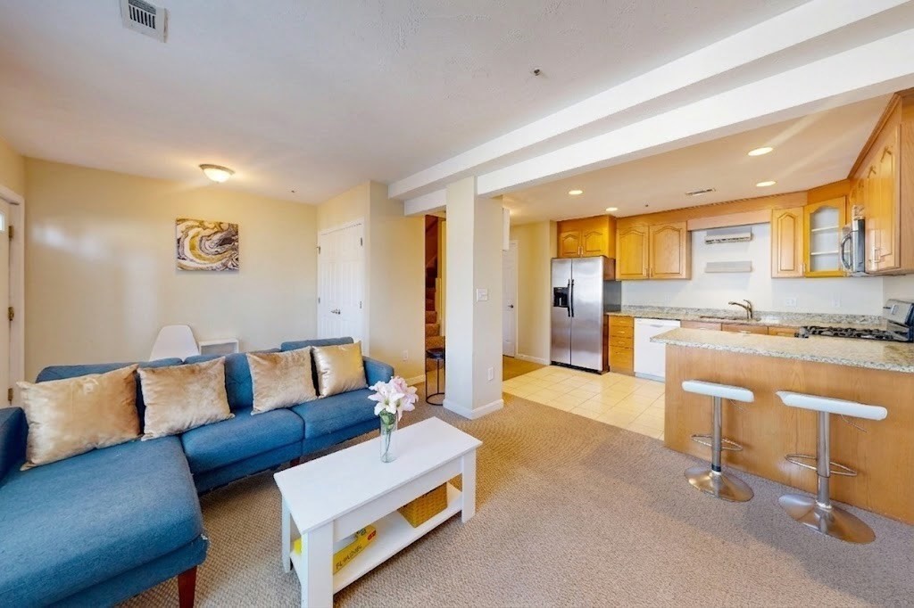 110 Coolidge Hill Rd #4, Watertown, MA Photo #5