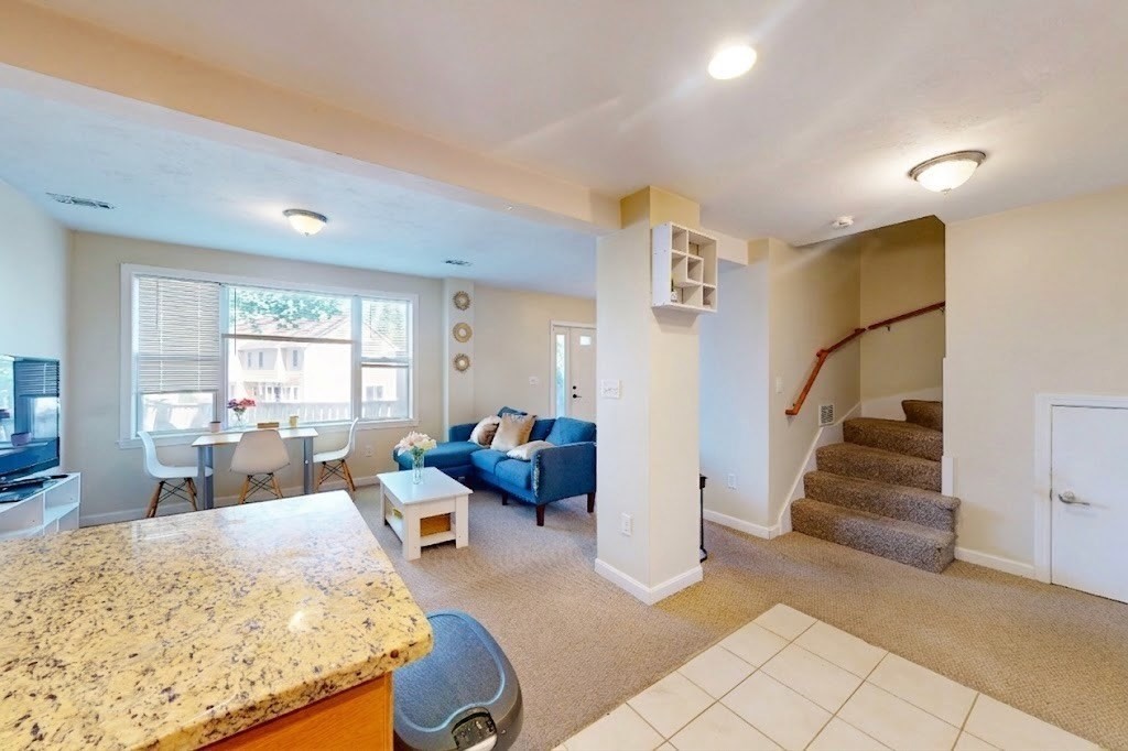110 Coolidge Hill Rd #4, Watertown, MA Photo #4