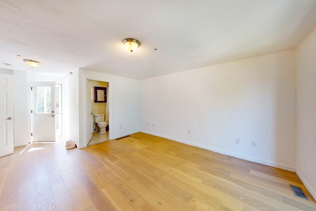 110 Coolidge Hill Rd #4, Watertown, MA Photo #13
