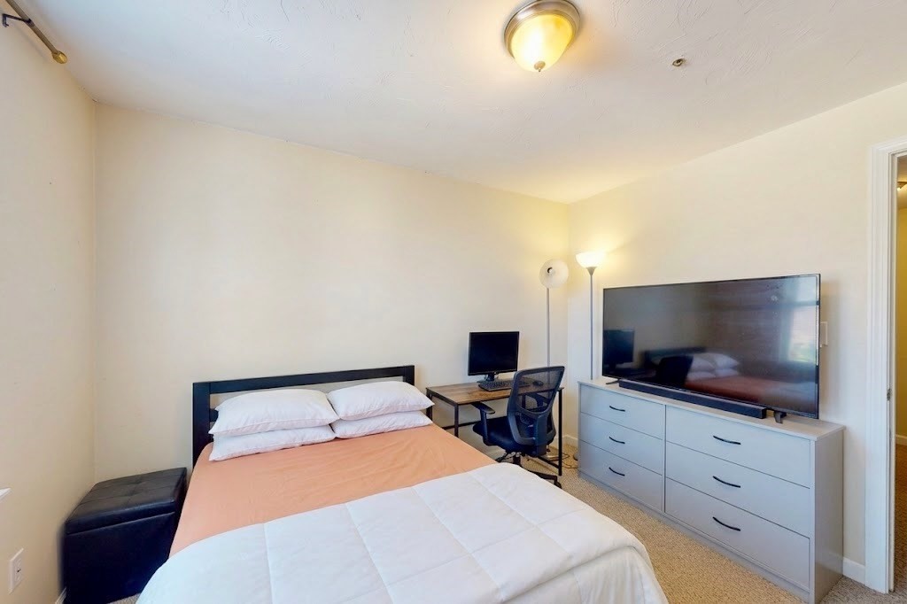 110 Coolidge Hill Rd #4, Watertown, MA Photo #9
