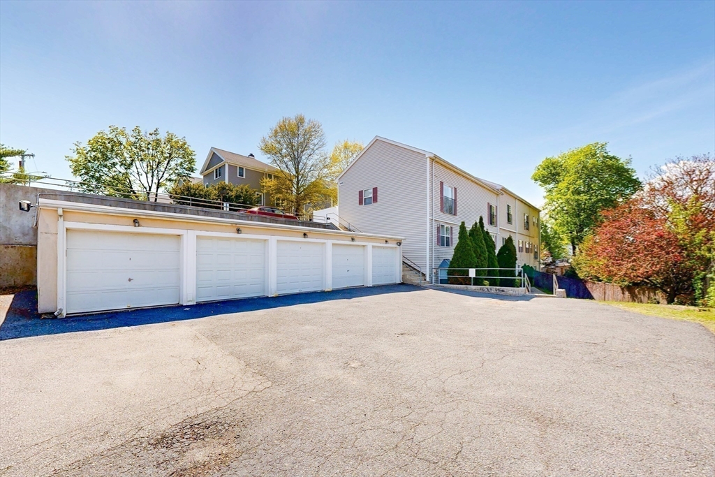 110 Coolidge Hill Rd #4, Watertown, MA Photo #19