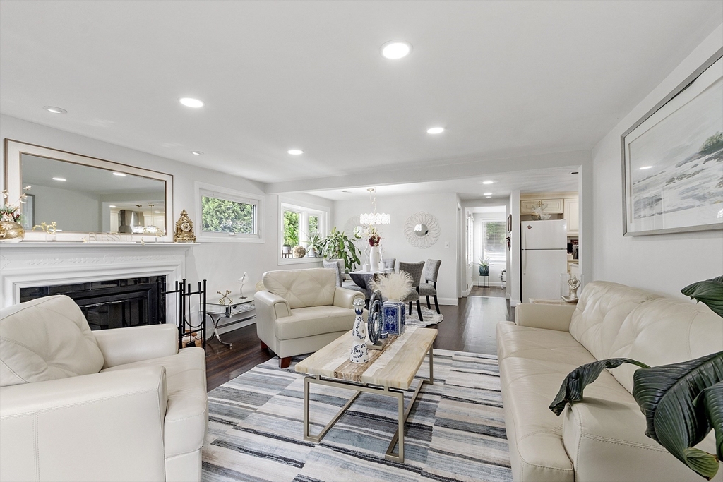 57 Crooker Dr