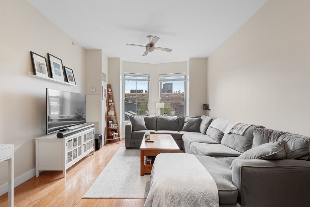 Click for 15 Waltham St #B505, Boston, MA slideshow Click for 15 Waltham St #B505, Boston, MA slideshow
