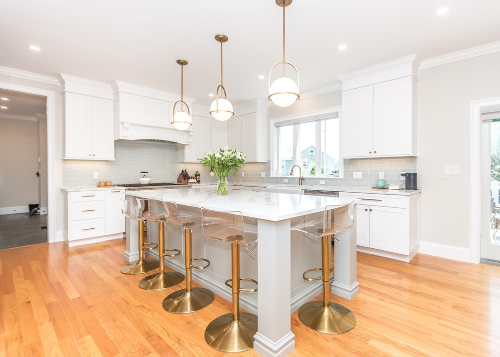 17 Elinor Circle