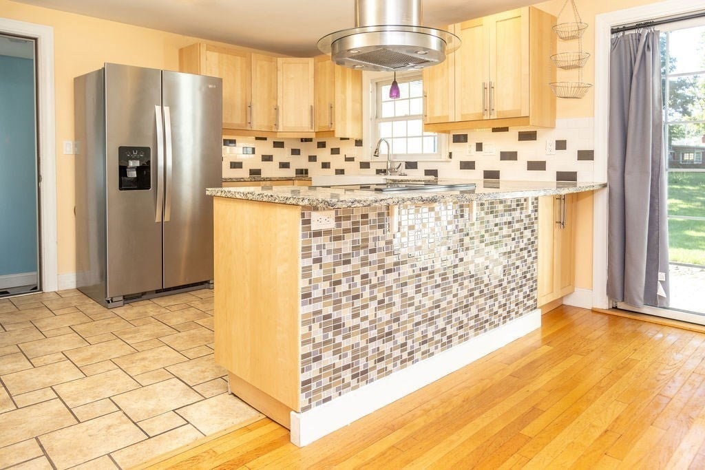 52 Ferrante Avenue, Greenfield, MA, 52 Ferrante Avenue, Greenfield, MA Photo #8