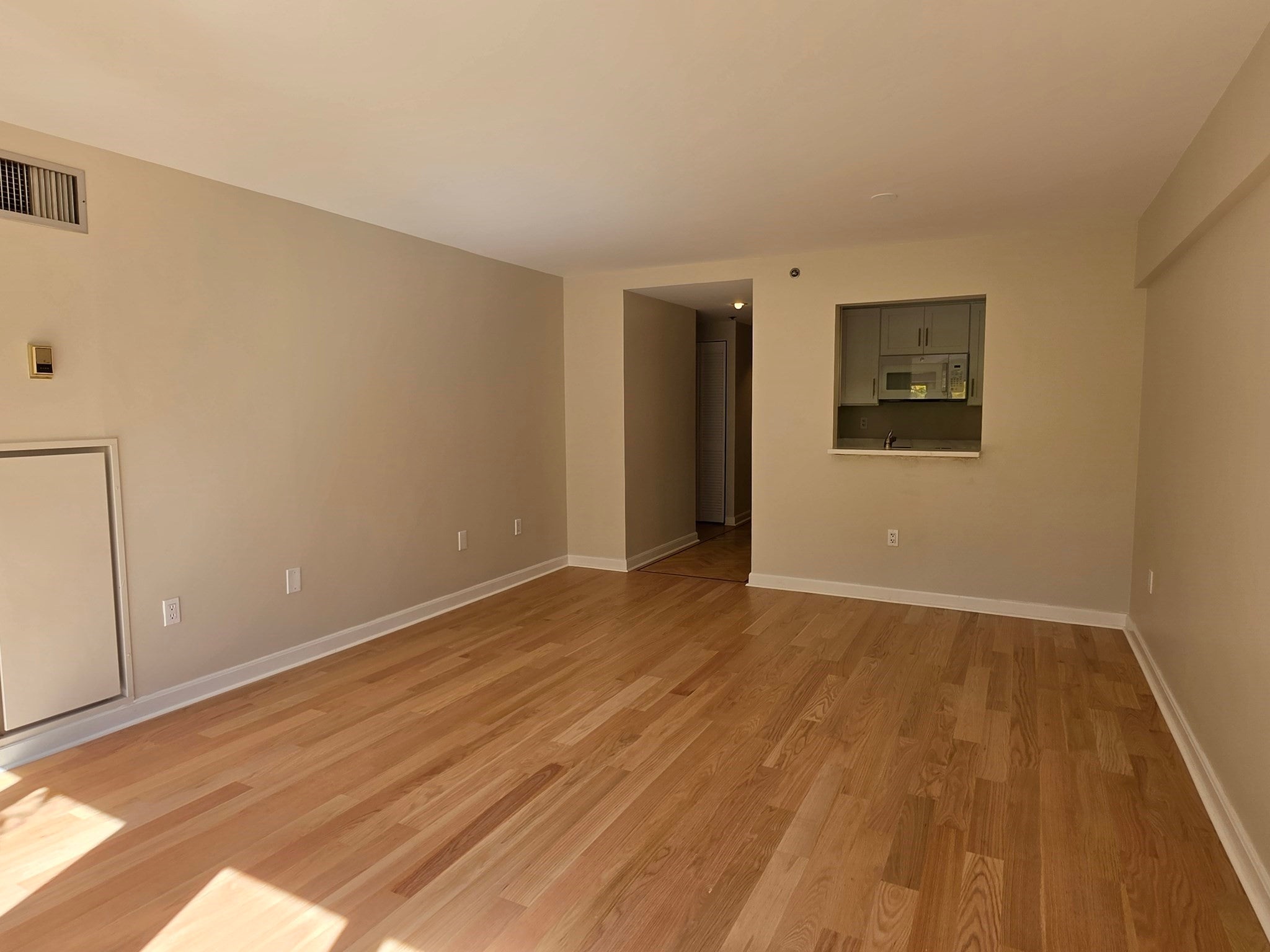 931 Massachusetts Ave 303