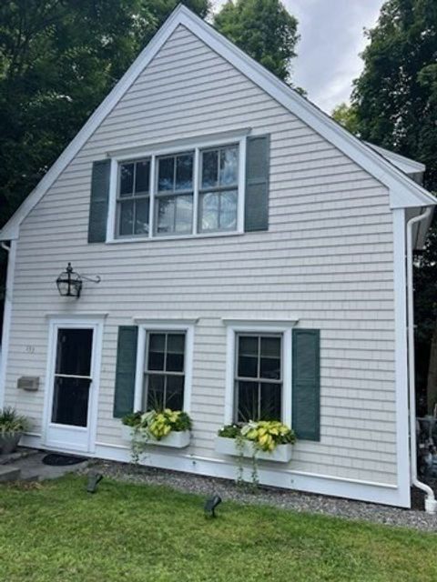 133 Walnut St Wellesley MA 02481