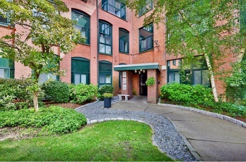 150 Rumford Ave 306
