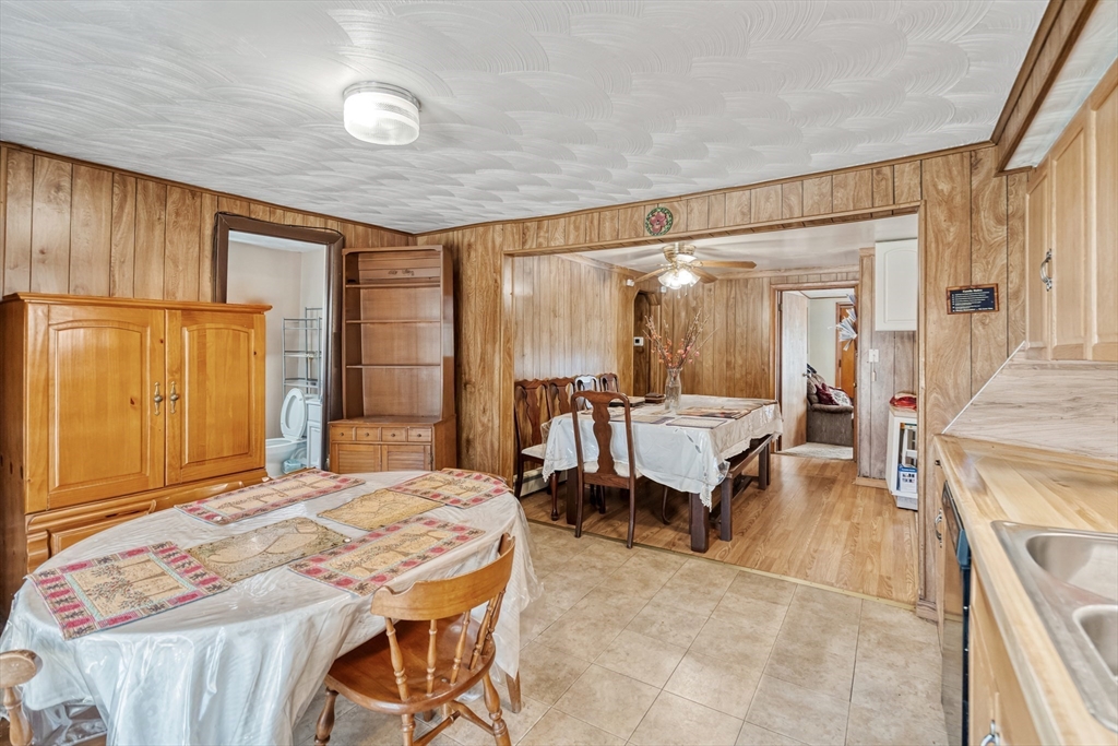 5 Kerry Dr