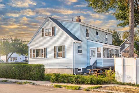 27 E Collins St Salem MA 01970