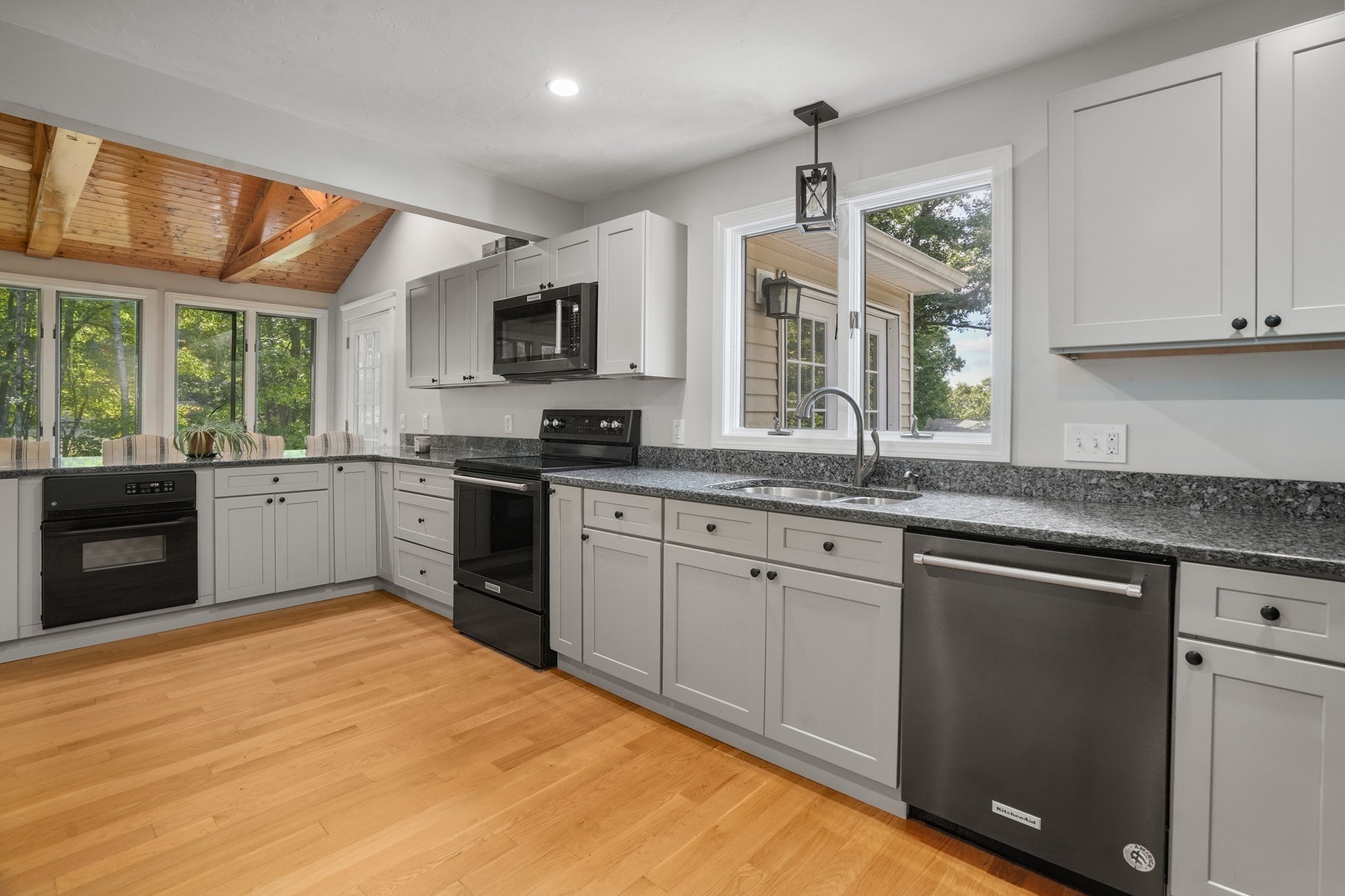 86 Breakneck Rd, Sturbridge, MA, 86 Breakneck Rd, Sturbridge, MA Photo #4