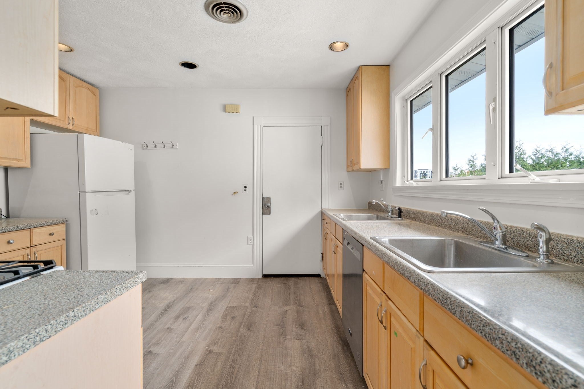 38 Blenford Road #38, Boston, MA Photo #17
