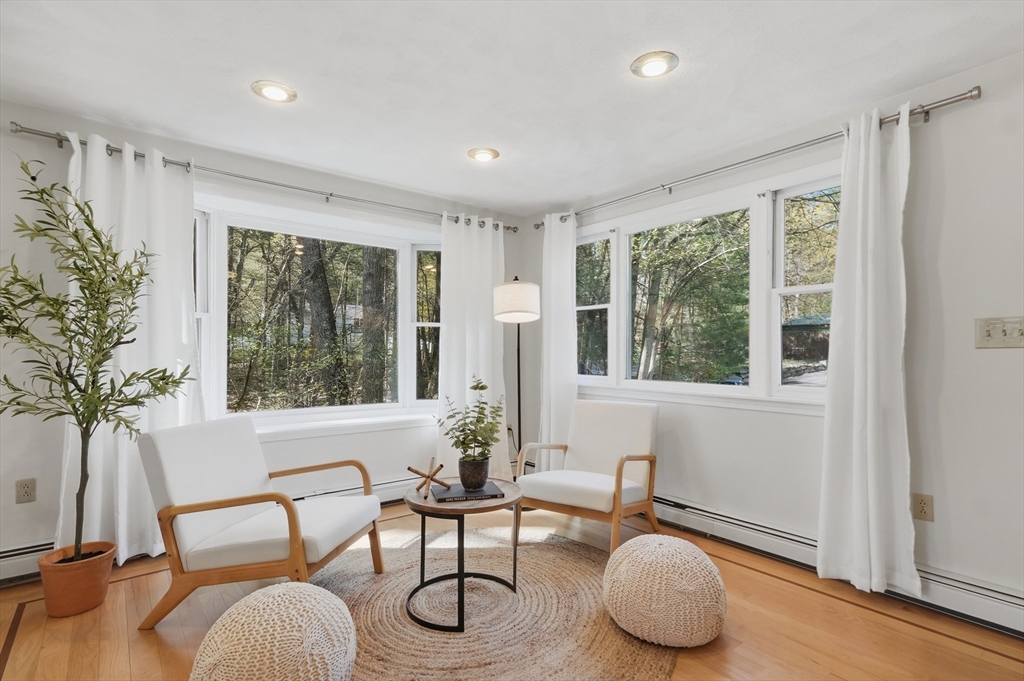 72 Crimson Road, Billerica, MA Photo #12