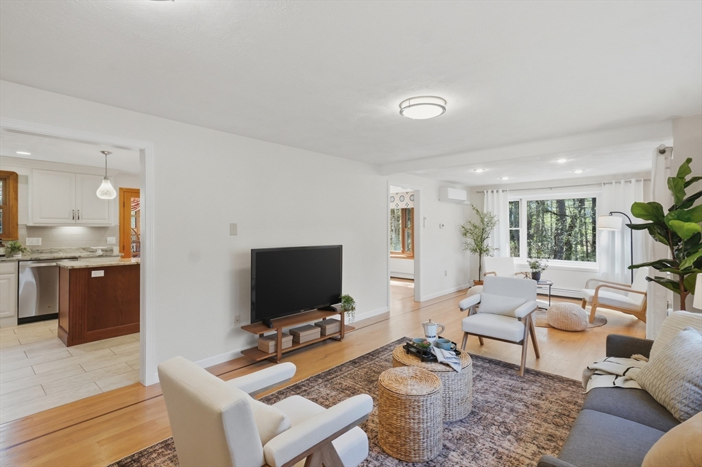 72 Crimson Road, Billerica, MA Photo #7