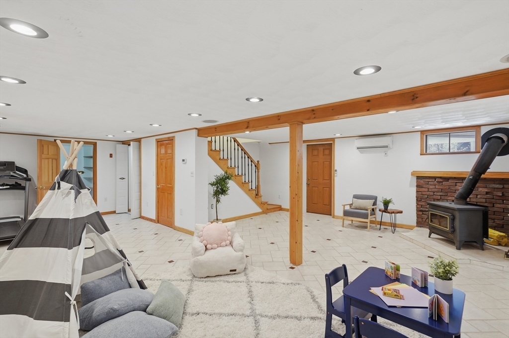 72 Crimson Road, Billerica, MA Photo #29