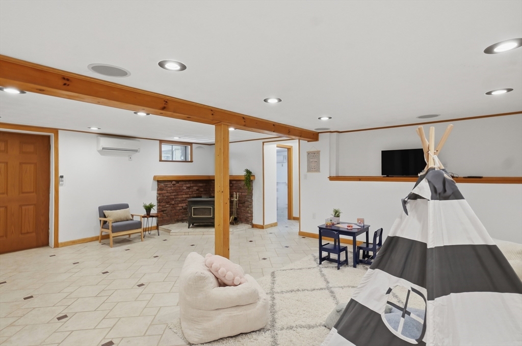 72 Crimson Road, Billerica, MA Photo #30