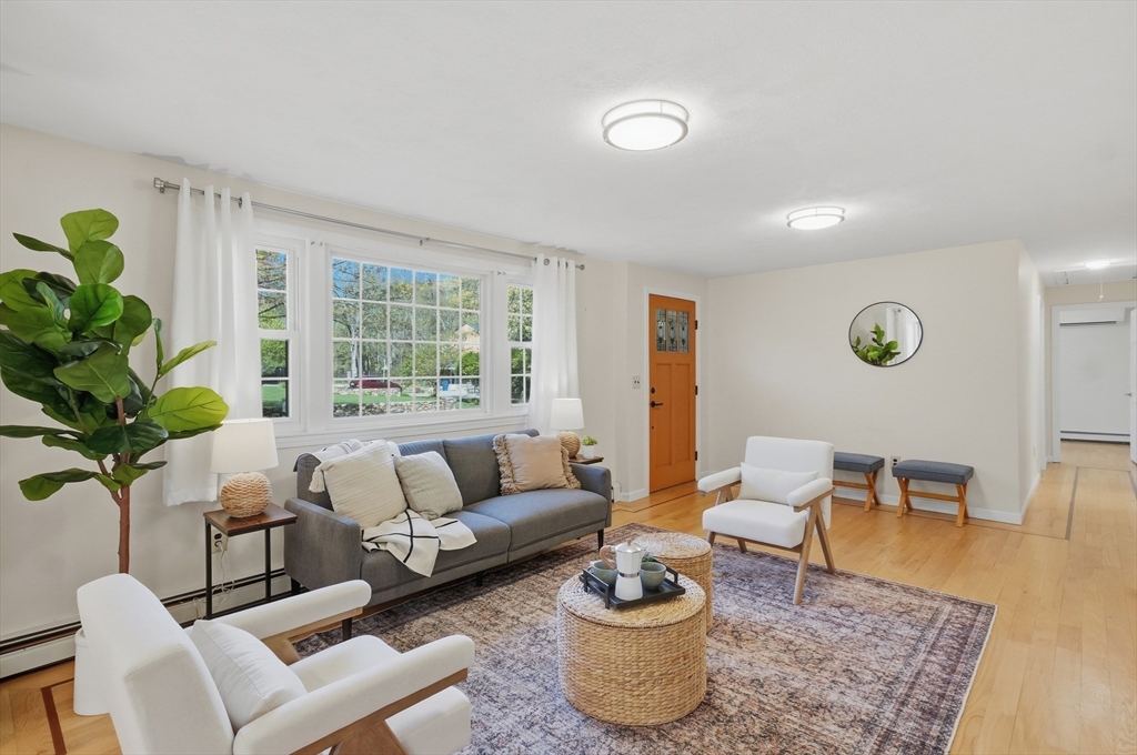 72 Crimson Road, Billerica, MA Photo #9